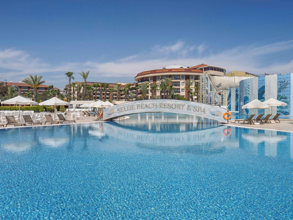 Selge Beach Resort &amp; Spa