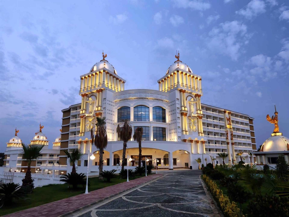 Oz Hotels Sui