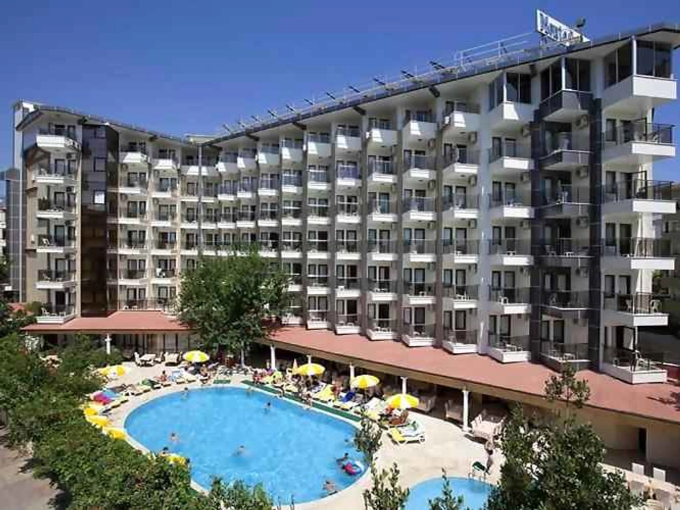Monte Carlo Hotel