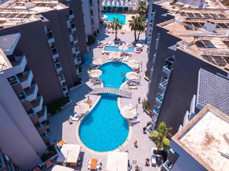 Scylax Family Hotel