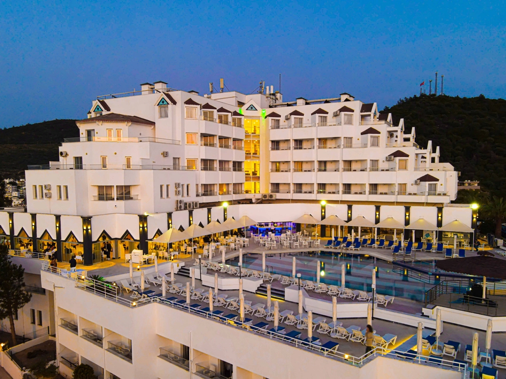 Roseira Beach Resort Hotel