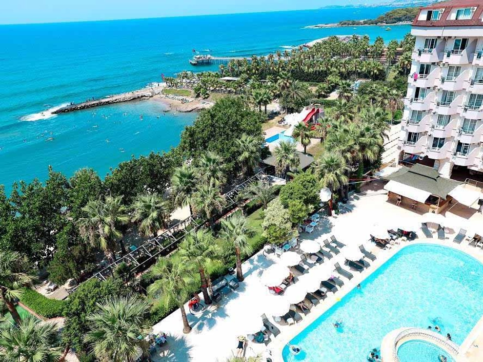 Pyxis Point Hotel