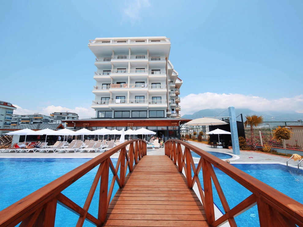 Sey Beach Hotel &amp; Spa